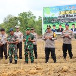 Dukung Program Ketahanan Pangan, Polres Beltim Dan Polsek Jajaran Tanami Ribuan Bibit Ubi/Singkong