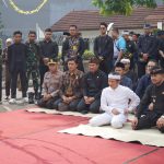 Polres Purwakarta Hadiri Muru Indung Cai Purwakarta Istimewa Dalam Rangka Memperingati Hari Jadi Ke-194 Kota Purwakarta dan Ke-57 Kabupaten Purwakarta Tahun 2025