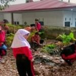 Wujud Cinta Tanah Air Lewat Gotong Royong di UPT SDN 01 Limakaum