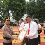 Kapolres Purwakarta Beri Penghargaan Kepada Anggota yang Berprestasi