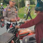 Satlantas Polres Asahan Gelar Penyuluhan dan Himbauan Keselamatan pada Ops Zebra Toba 2025 di Simpang Empat