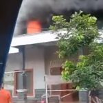 Rumah Terbakar Saat Ditinggal Berlibur