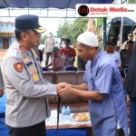 Pasutri Di Beltim Menangis Bahagia Dihadapan Kapolda Babel, Dapat Bedah Rumah Jelang HUT Bhayangkara Ke 80