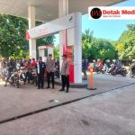 Polsek Manggar Monitoring dan Lakukan Pengaturan Pendistribusian BBM di SPBU Desa Padang