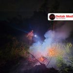 Respons Cepat Polsek Gantung Bersama BPBD dan Damkar Padamkan Kebakaran Lahan